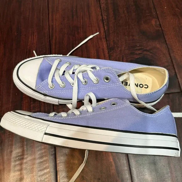 Converse Chuck Taylor low tops Light Purple color | Men’s 6 / Women’s 8 | New - Picture 1 of 6